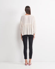 Load image into Gallery viewer, REGLIN DOBBY BLOUSE - IVORY